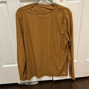 Vuori - Long Sleeve Athletic Shirt - Size L